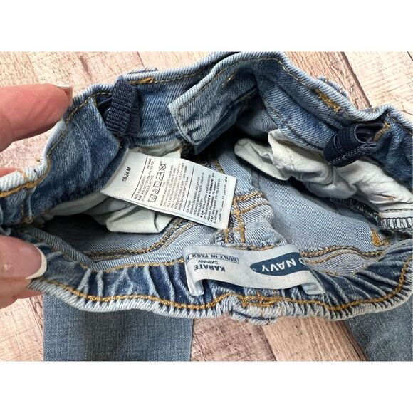 Old Navy Boys Modern Karate Skinny Flex Fit & Straight Leg Jeans sz 18-24 months - Picture 5 of 11